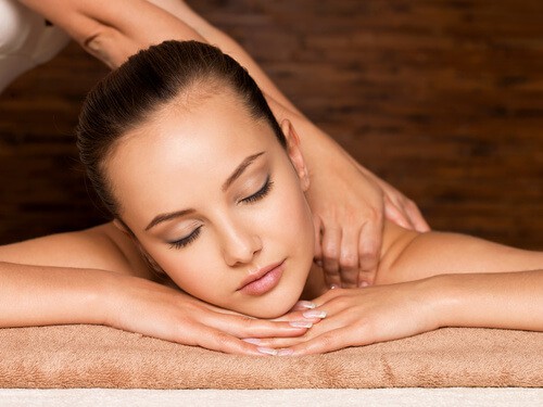 woman-getting-massage
