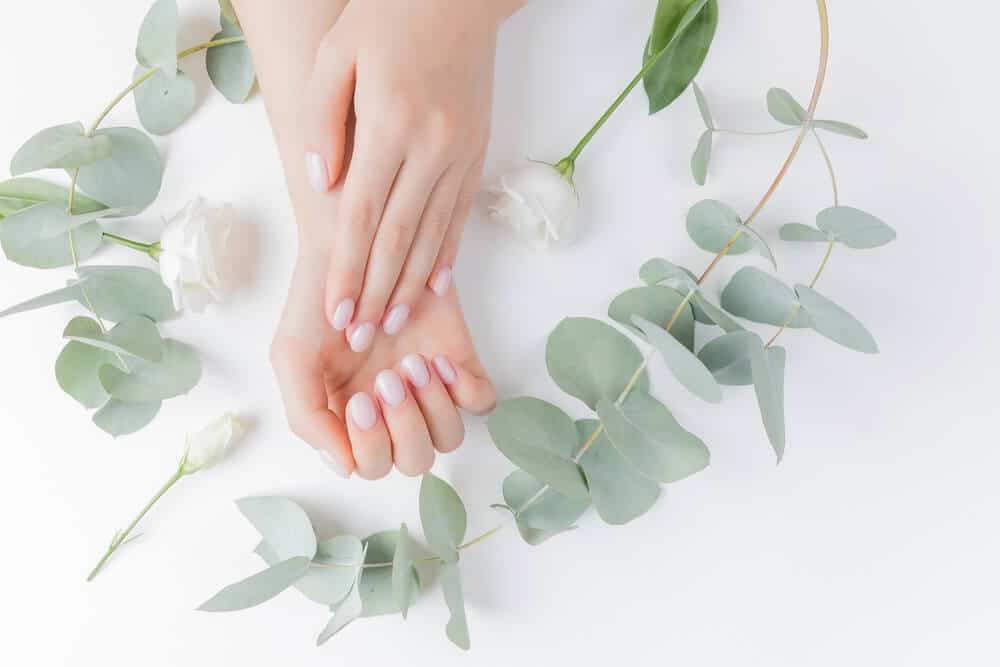 Why We Don’t Do Acrylics or Dip Nails at Greentoes